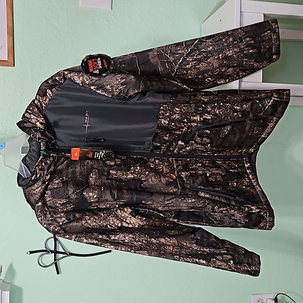 HABIT realtree camo jacket